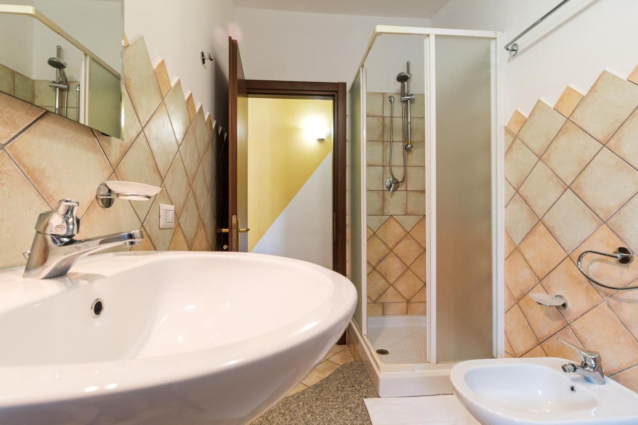 Ferienwohnung Sebastian House Cala Gonone Exterior foto